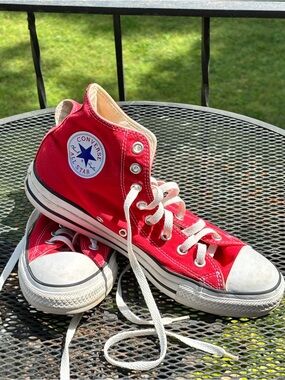 Converse All Star Chuck Taylor Hi Tops. Men’s Size 8 Woman’s  Size 10